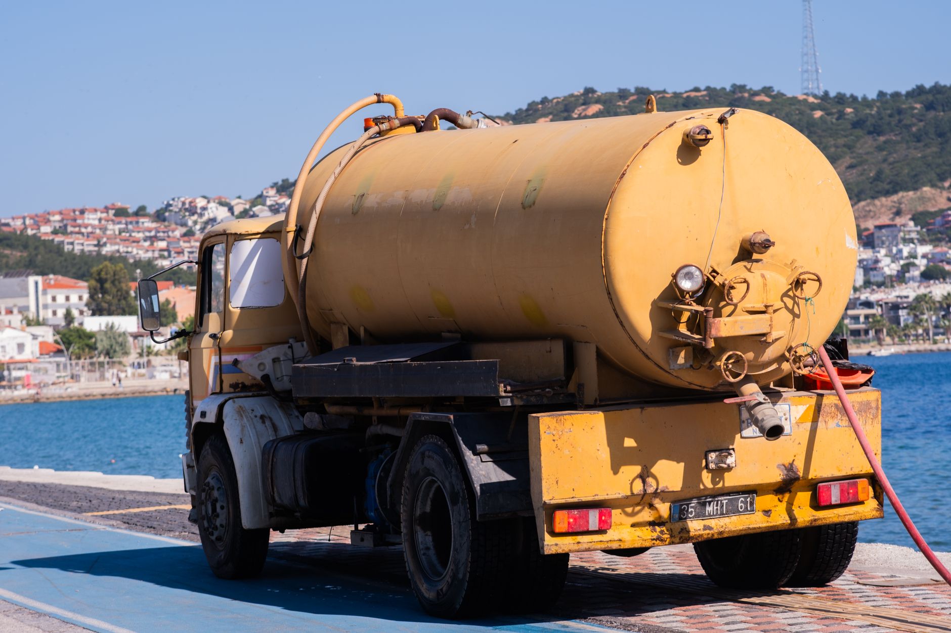 Vidange fosse septique équipe à La Ciotat